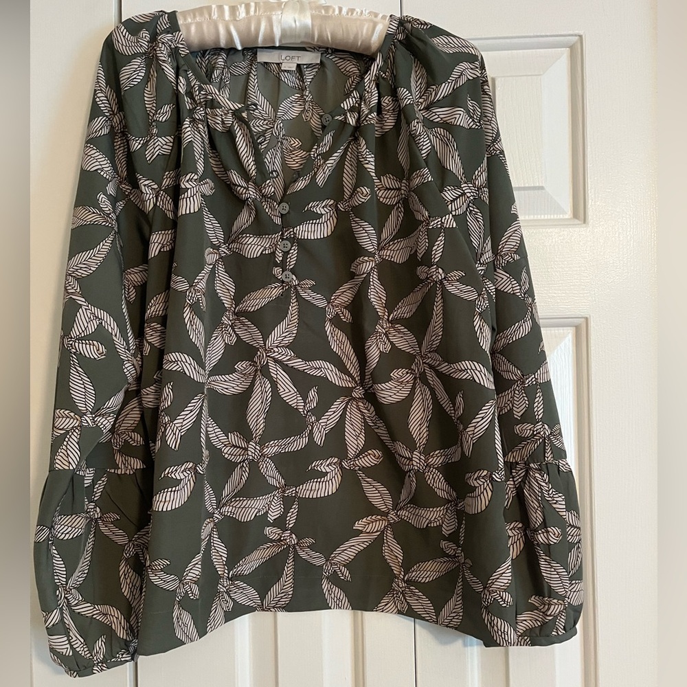 Loft Leaf Print Green Blouse, medium